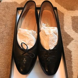 Chanel Ballet ballerina black leather flats